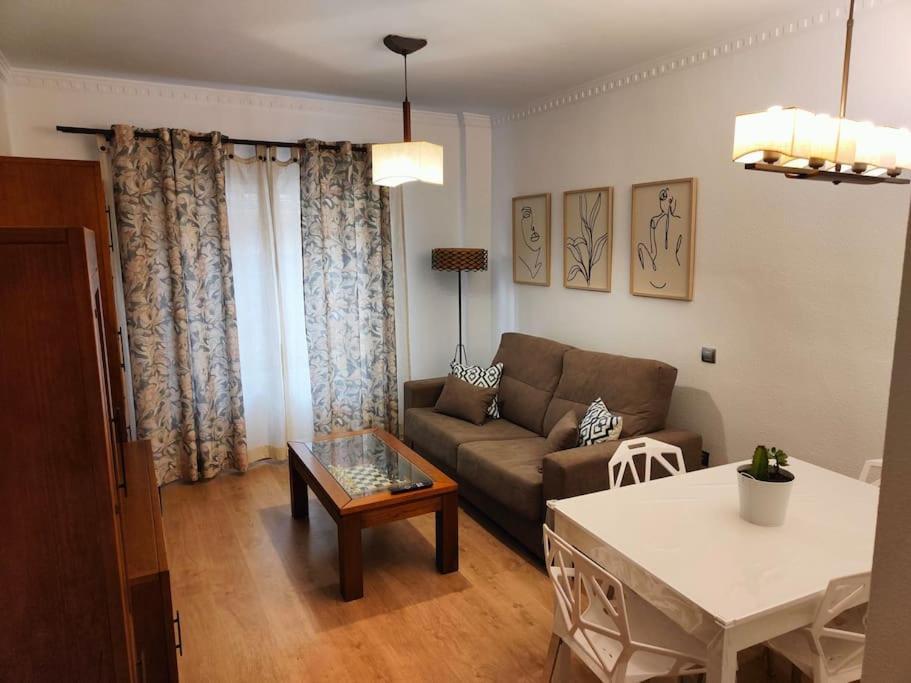 Апартаменты Piso Acogedor En Малага Экстерьер фото