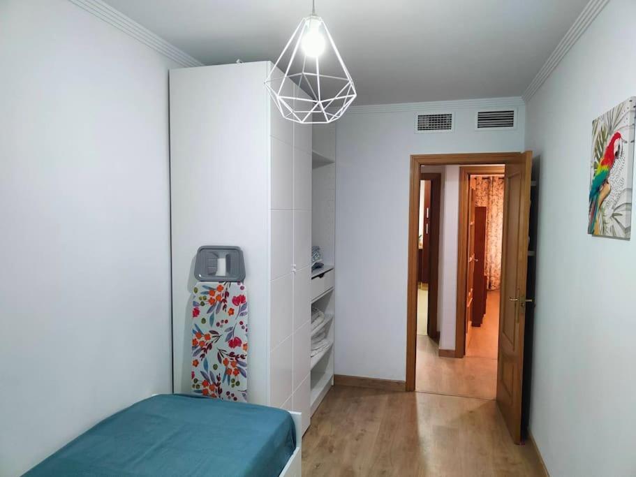 Апартаменты Piso Acogedor En Малага Экстерьер фото